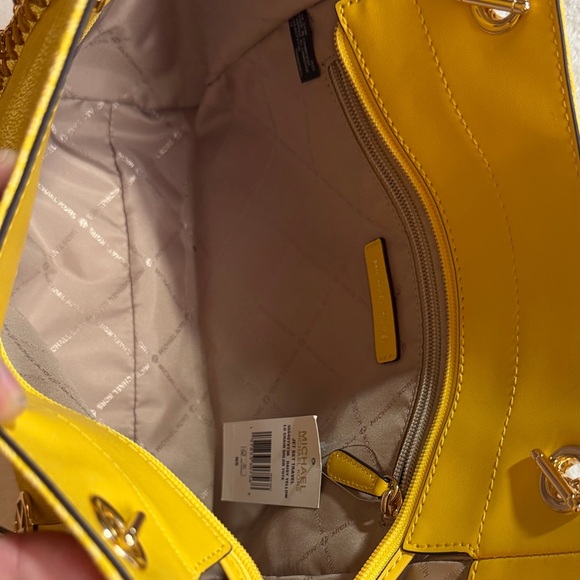 Michael Kors Jet Set Large Signature Logo Yellow Shoulder Tote Bag - Picture 5 of 11